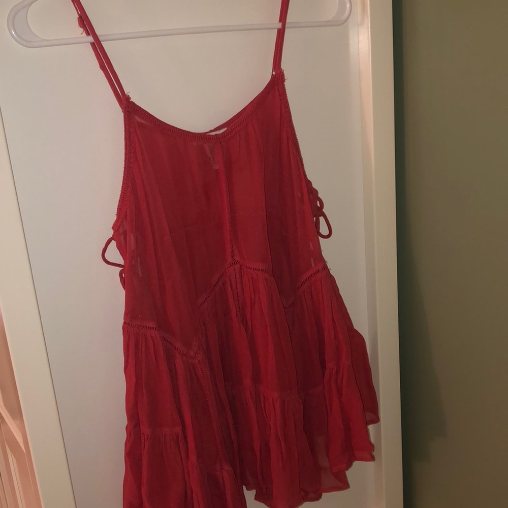 Light red top
